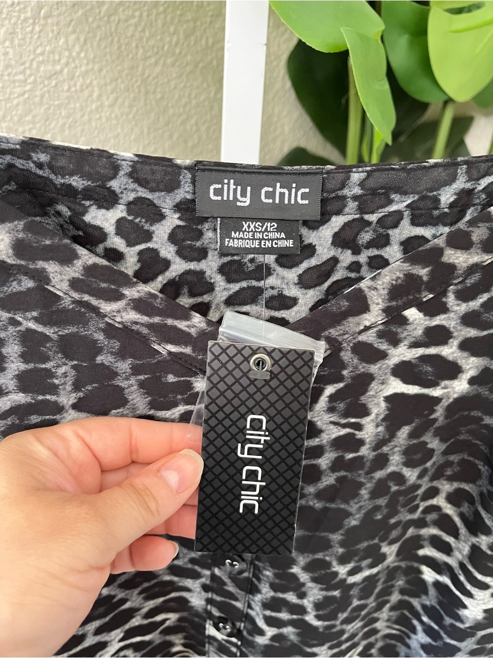 🖤 City Chic Maxi Aylin Black Leopard Maxi Dress XXS/12 NWT - Picture 3 of 8